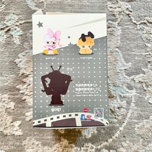 POP MART DIMOO WORLD x DISNEY Series Vinyl Plush Keychain - Pluto’s House - Picture 3 of 6